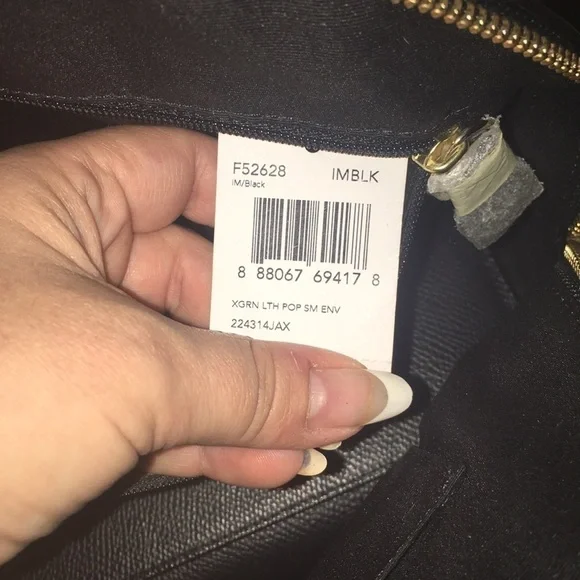 Coach Cora Dome in black pebbled leather - Picture 7 of 8